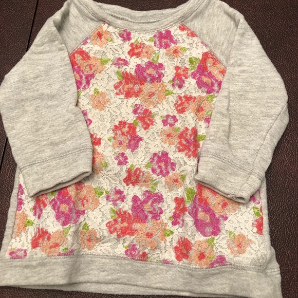 Size 5 sweater Lot - Picture 5 of 6